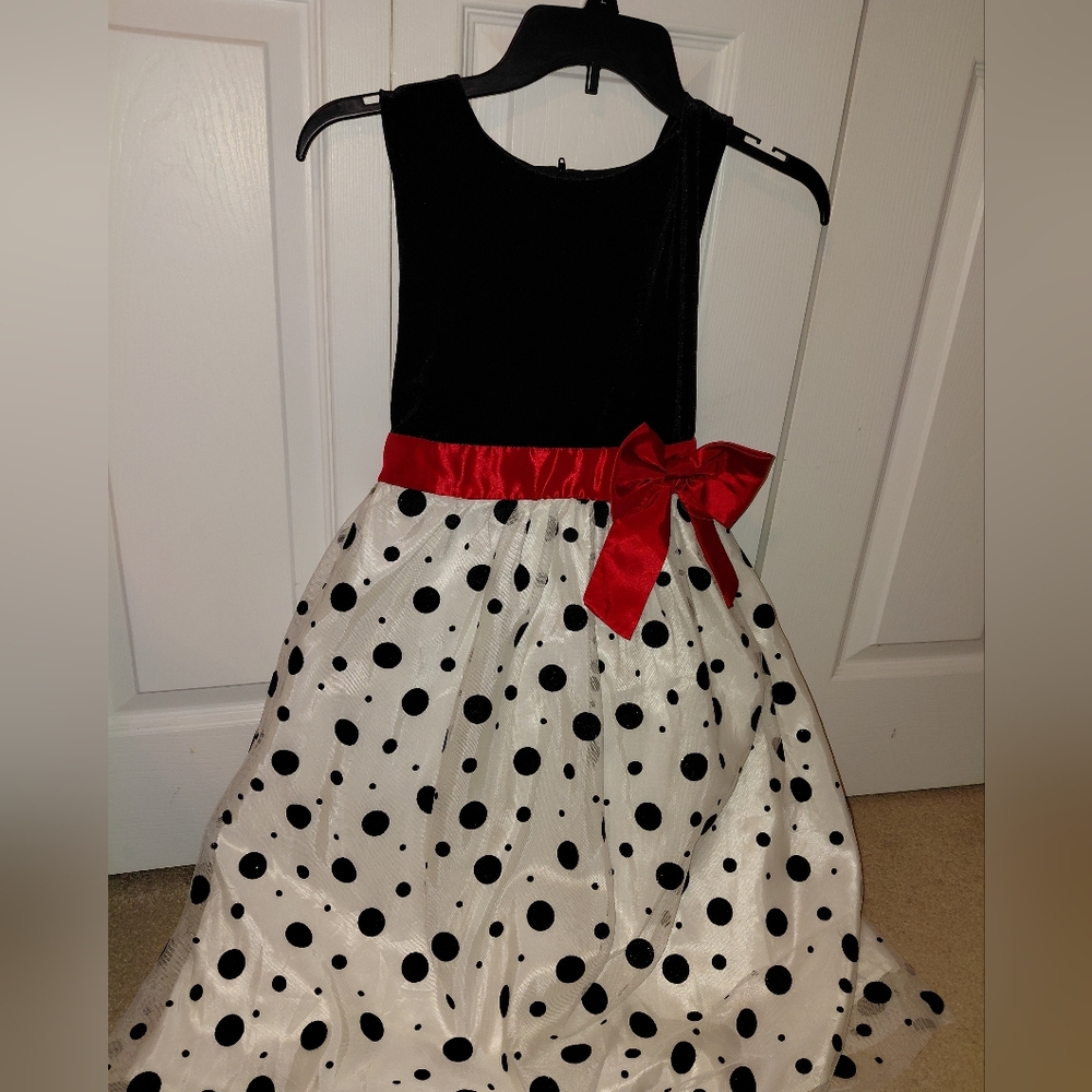 Sears Special Editions Girls Black, Red, And White Dress